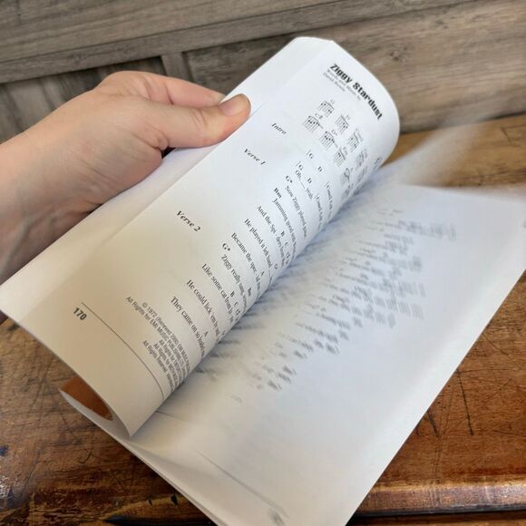 Acoustic Hits Hal Leonard Guitar Chord Songbook 61 songs large paperback preused - Picture 4 of 9